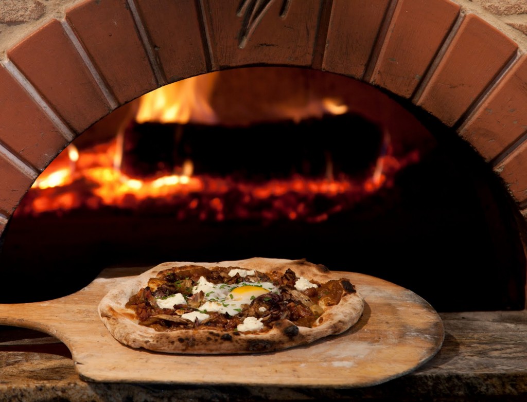 wood-pizza-oven