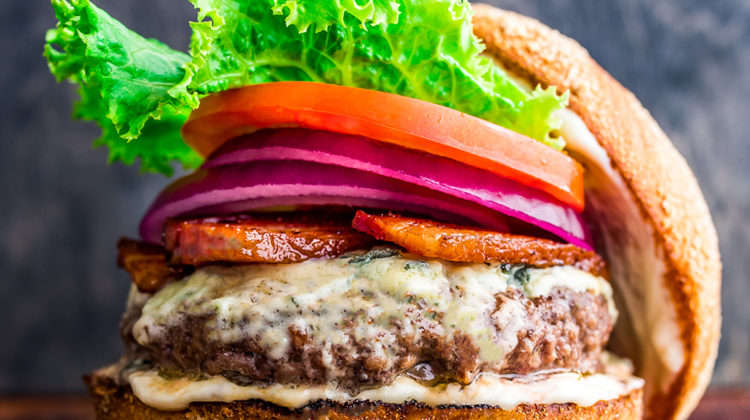 Try this blue cheese burger recipe now!